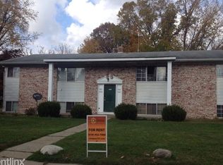 963 33rd St SE, Kentwood, MI 49508