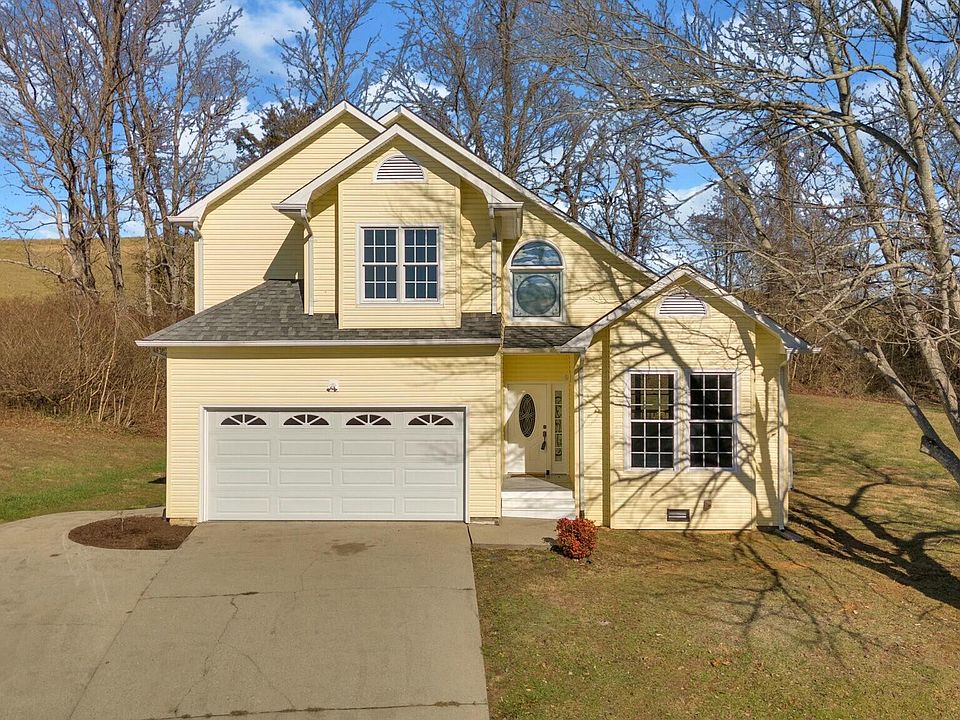 1st image of 313 Sonnett Ct