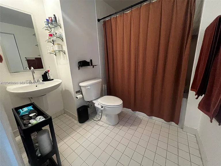 10 S River Dr #812 — Photo 28
