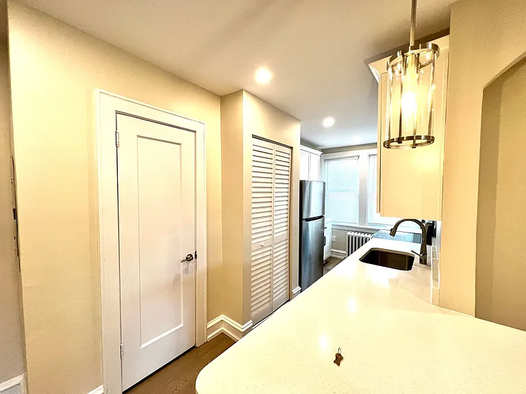 1241 Illinois Ave — Photo 18