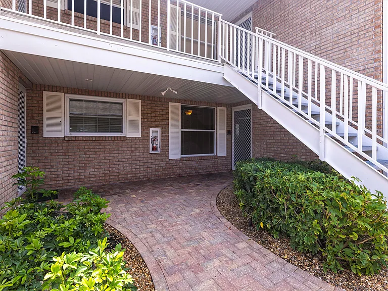 6750 Lone Oak Blvd #H — Photo 7