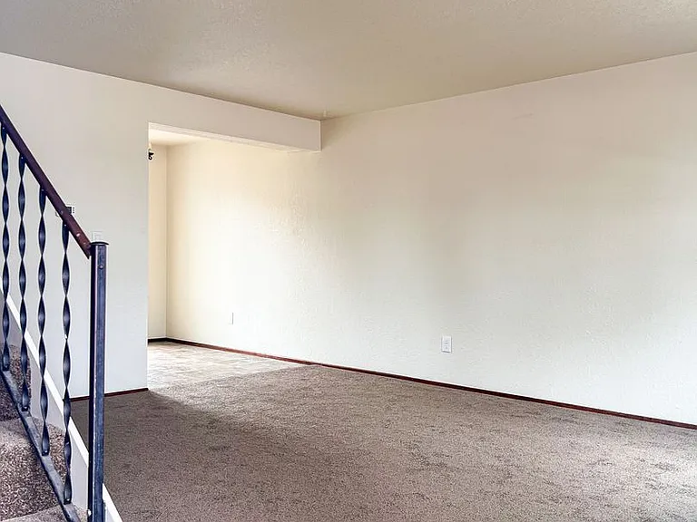 155 S 8th St #1-8 — Photo 14