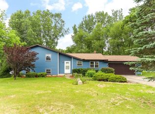 10555 Woodbrook Dr, Cement City, MI 49233