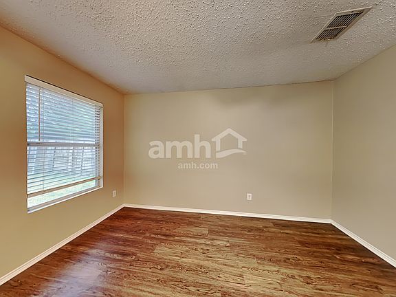 4th image of 8405 Swan Park Dr