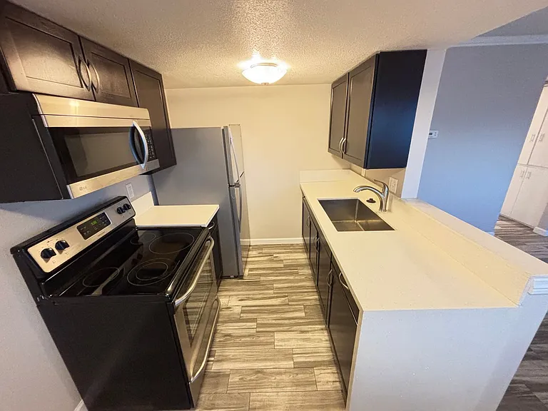 1111 S Casino Center Blvd — Photo 11