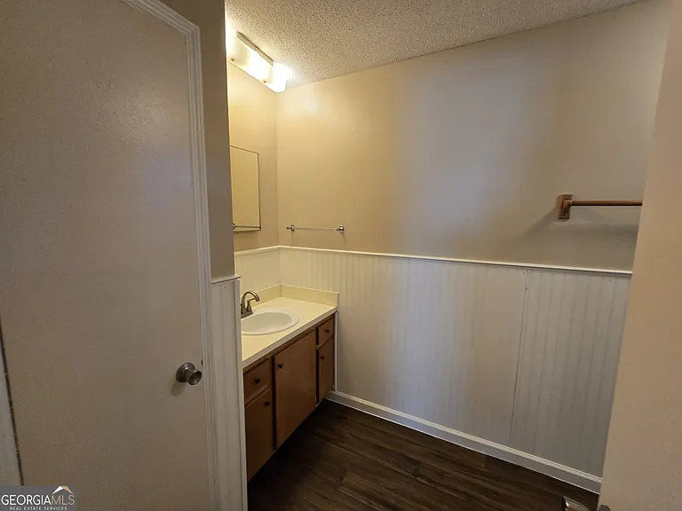 403 E Lawnwood Ave — Photo 22
