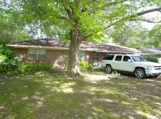 431 Winterset Dr, Columbus, MS 39702