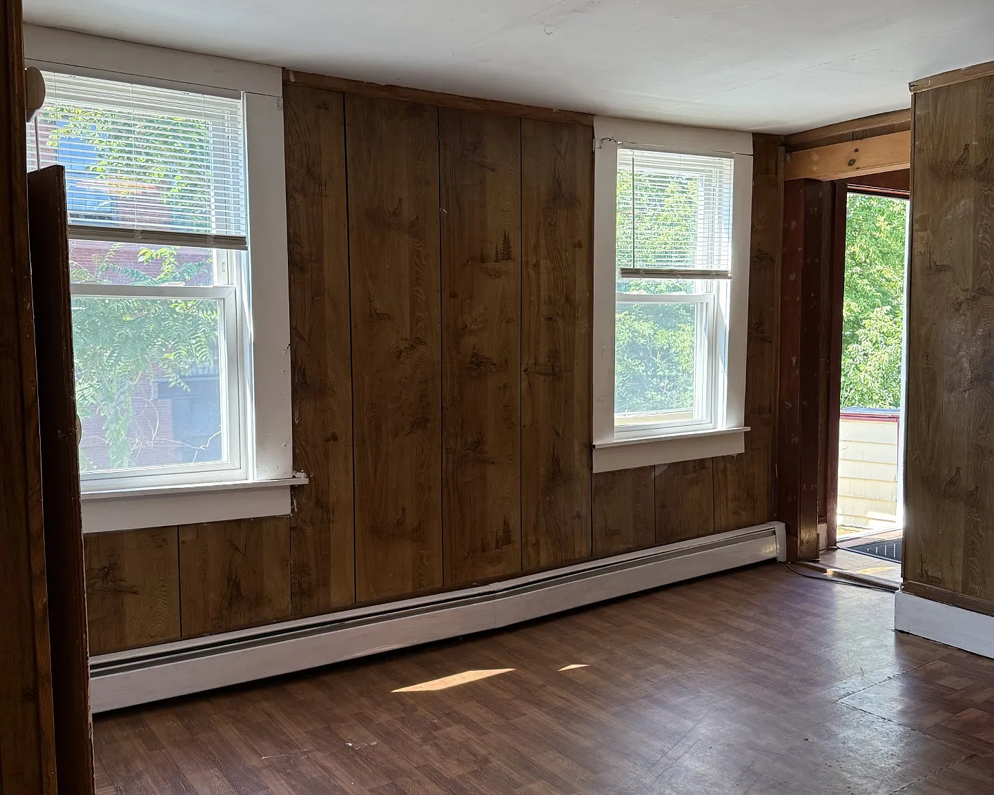 3 bed, 1100 sqft, $1,930 — Photo 3