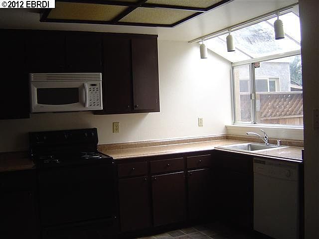 2nd image of 232 Shoreline Dr
