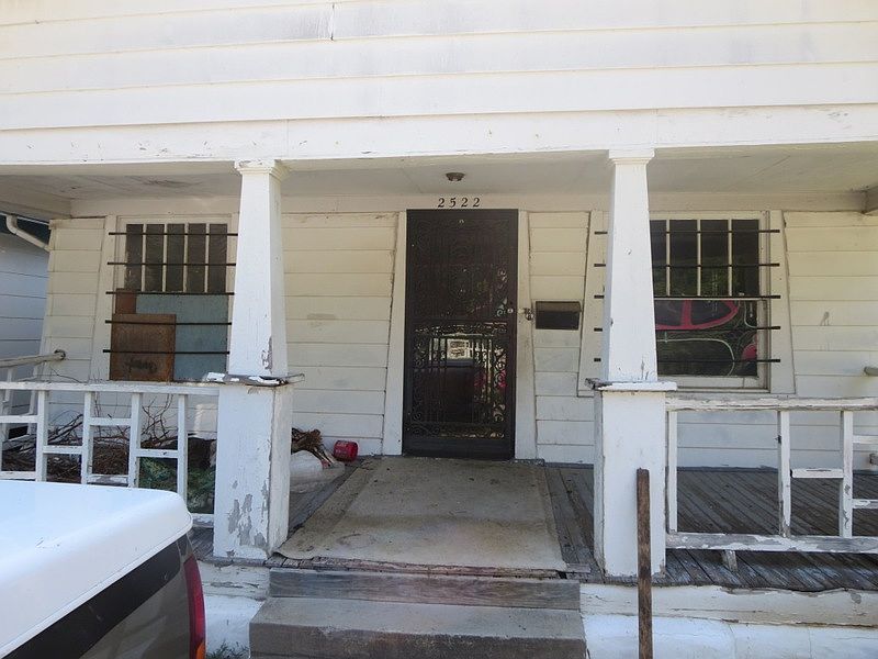 1st image of 2522 Elmwood Ave
