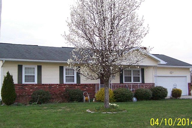 1st image of 108 Dawson Dr