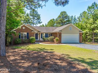 4 Fur Ct E, Pinehurst, NC 28374