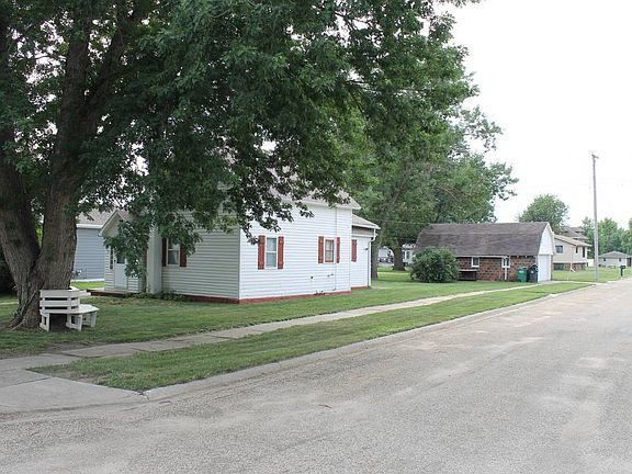 2nd image of 209 W Ohio Ave