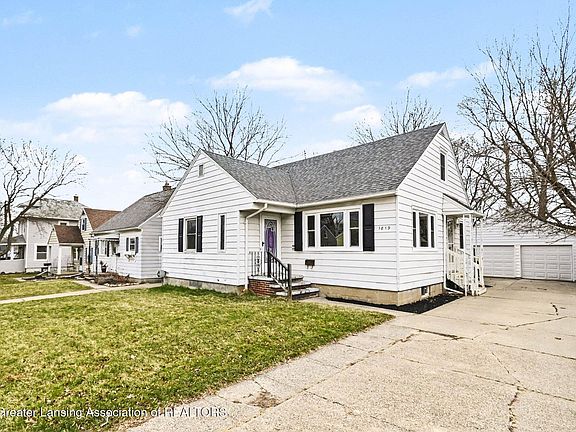 2nd image of 1819 Alpha St