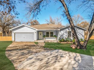 3947 Wild China Dr, Elmendorf, TX 78112