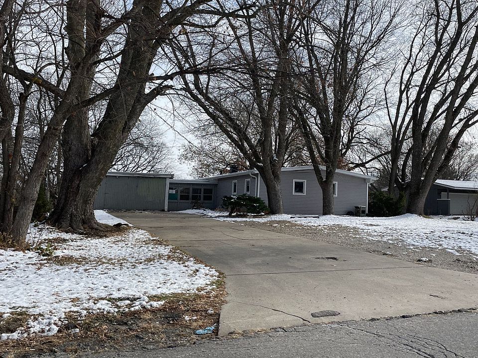 3445 SW 31st St, Des Moines, IA 50321 Zillow