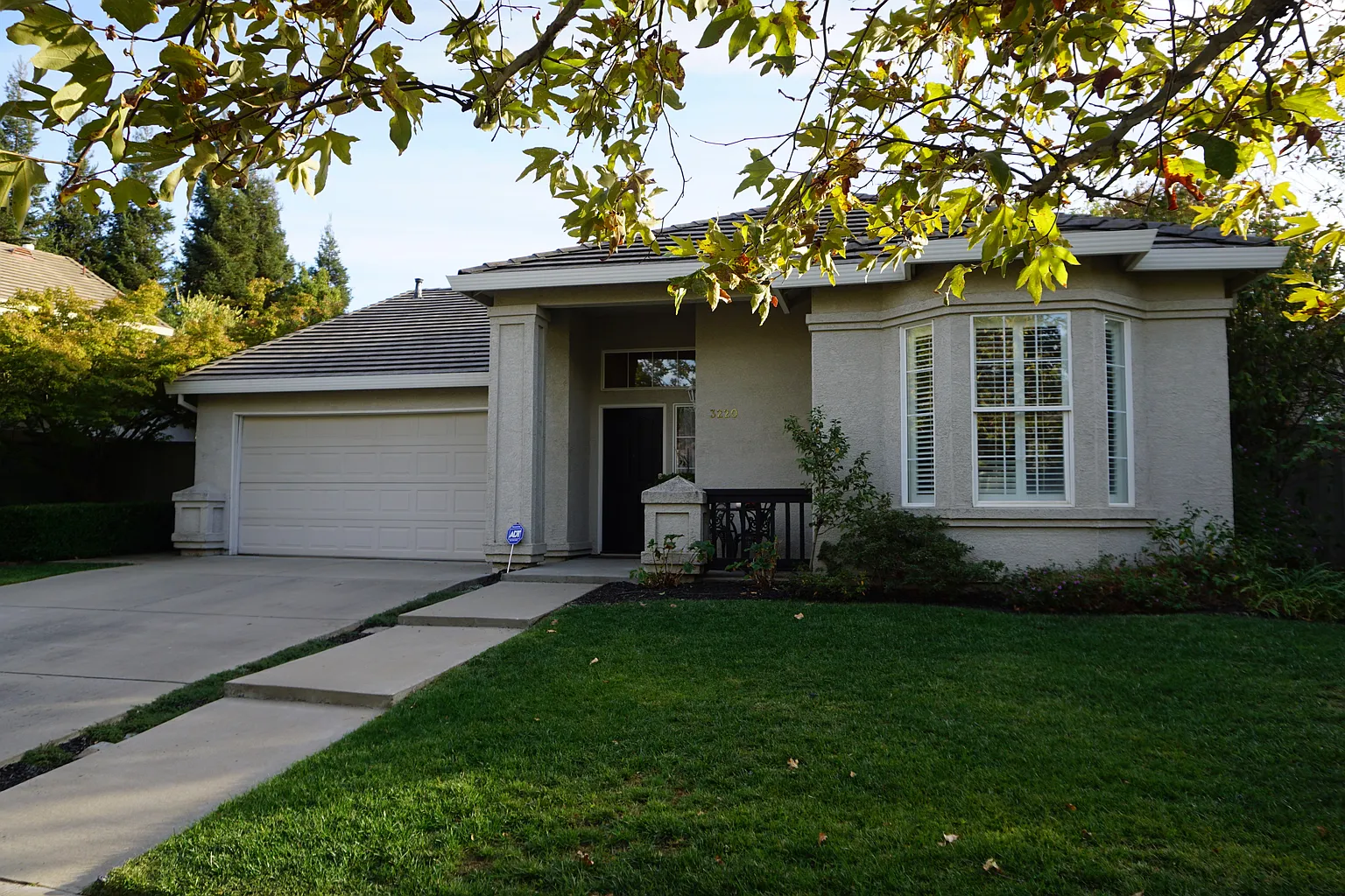 3220 Mayten Way photo 1