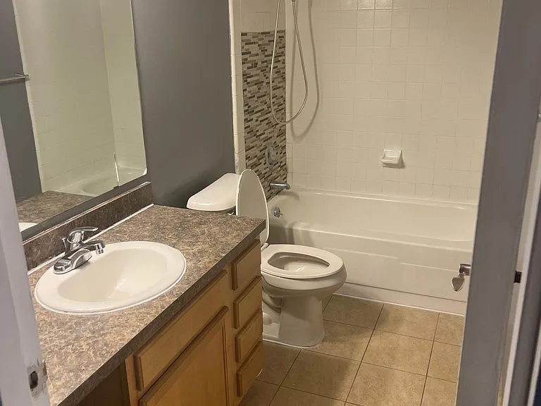 16400 N Park Dr #418 — Photo 5