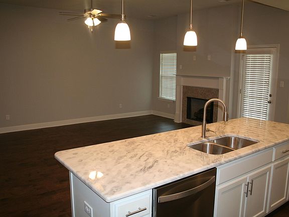4th image of 3595 Woodcutter Dr