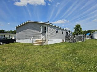 76 Heather Dr, Lewiston, ME 04240