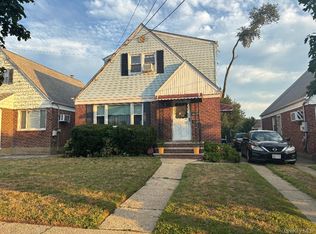 34 Meyer Ave, Valley Stream, NY 11580