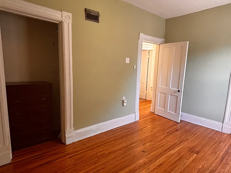 295 W Tupper St #2 — Photo 12