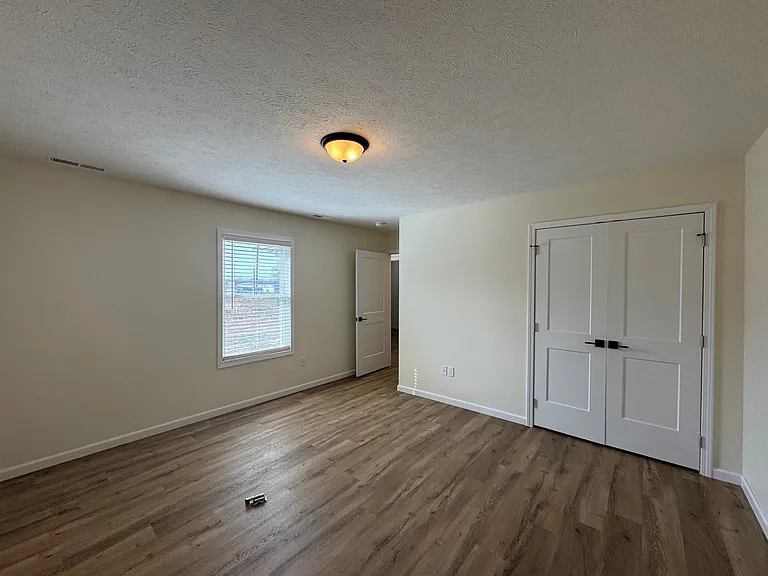 715 N 35th St #D — Photo 13