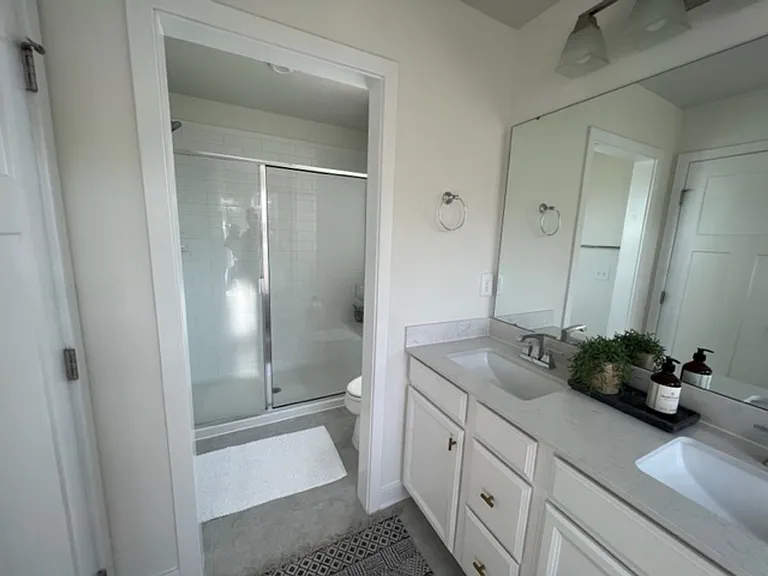 234 Tamworth Crk — Photo 12