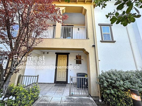 4th image of 764 Grandview Ter