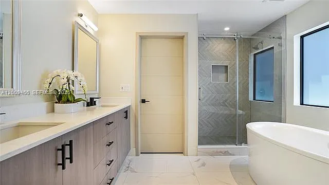 1371 SW 22nd Ter #1371 — Photo 41