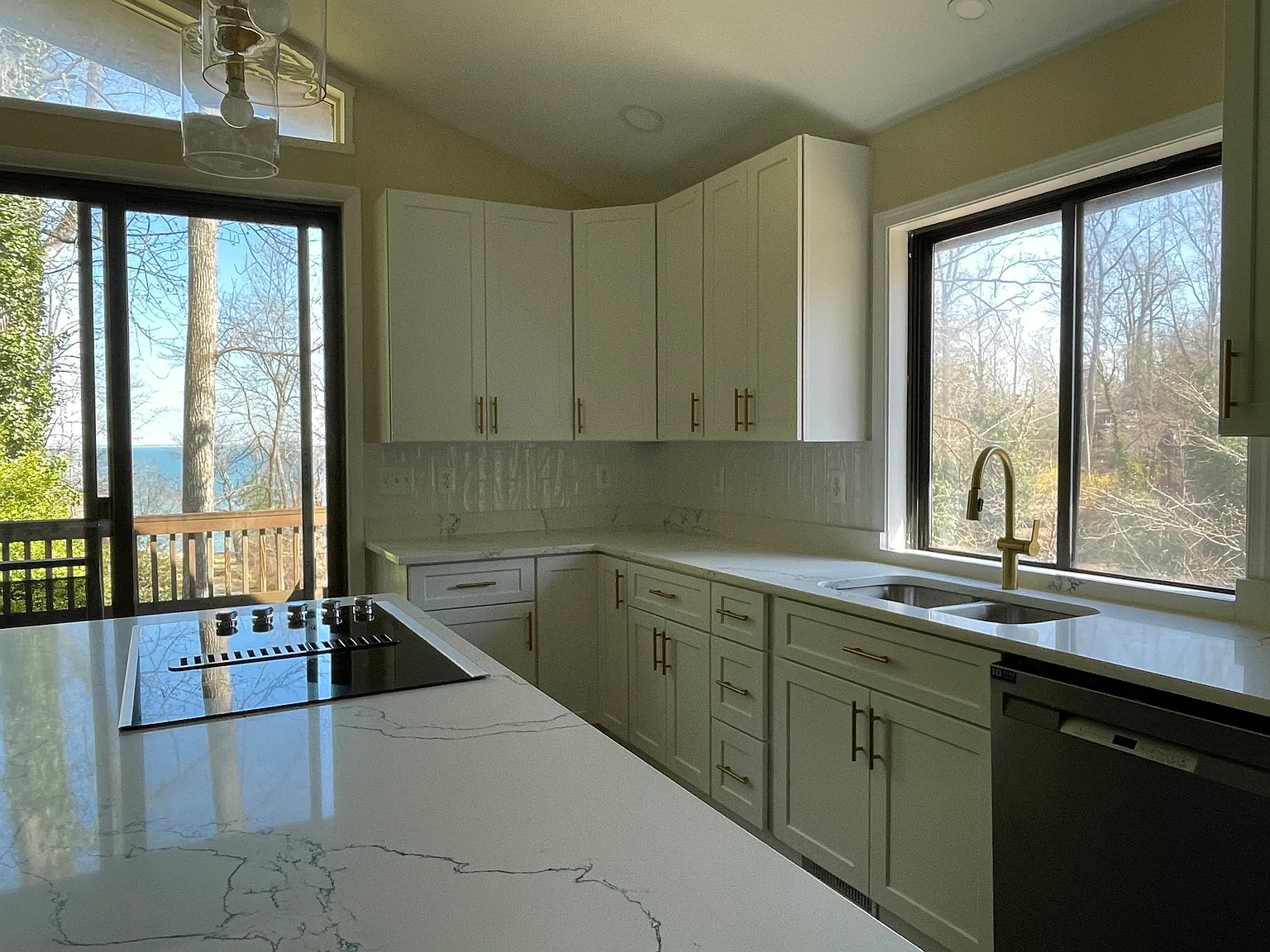 3 bed, 1920 sqft, $3,000 — Photo 3