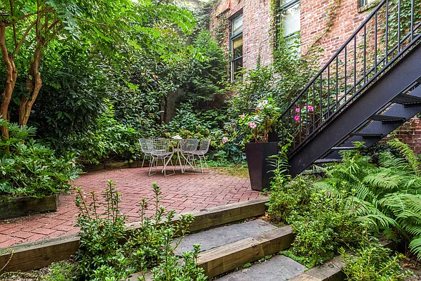 Sold by Douglas Elliman | media 6