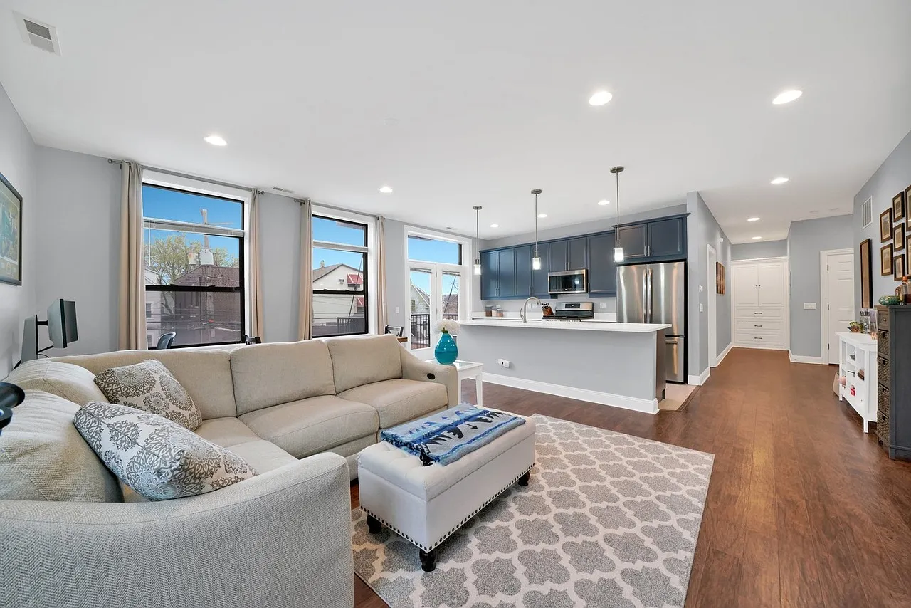 2 bed, 1345 sqft, $3,400 — Photo 1