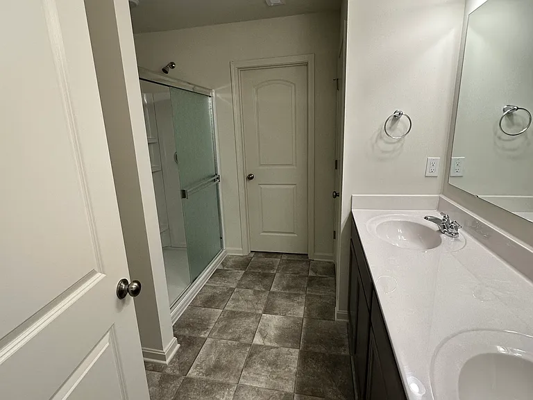 4609 Golden Eagle Dr #21 — Photo 2