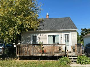 17889 Bayne St, Roseville, MI 48066