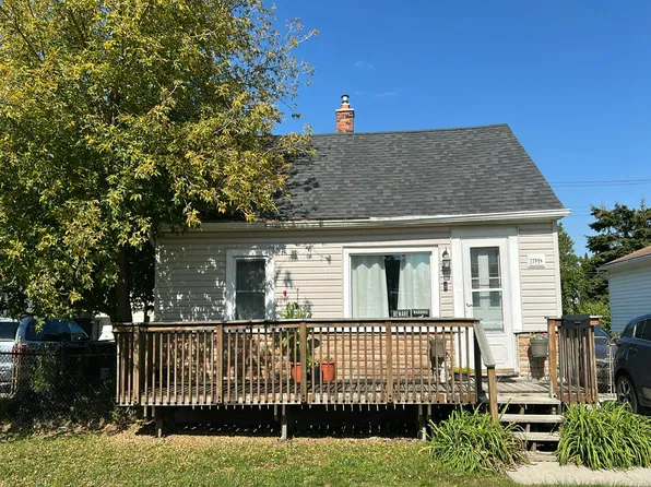 17889 Bayne St, Roseville, MI 48066
