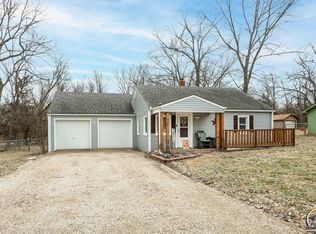 515 NW 39th St, Topeka, KS 66617
