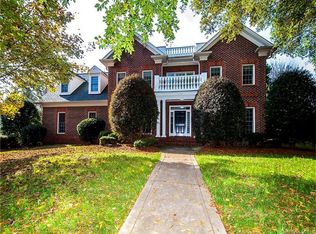 8918 Summer Club Rd, Charlotte, NC 28277