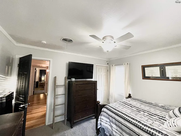 4608 Priscilla Ln — Photo 11