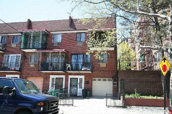 2nd image of 5112 90th St