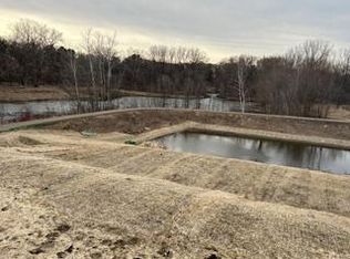 2711 Lakeview Ave, Saint Paul, MN 55113