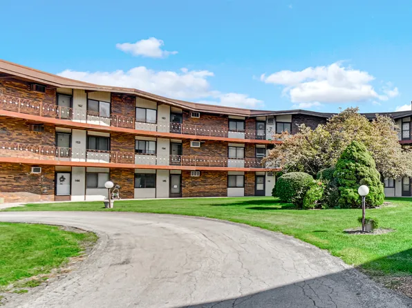 2306 Holiday Ter APT 163, Lansing, IL 60438