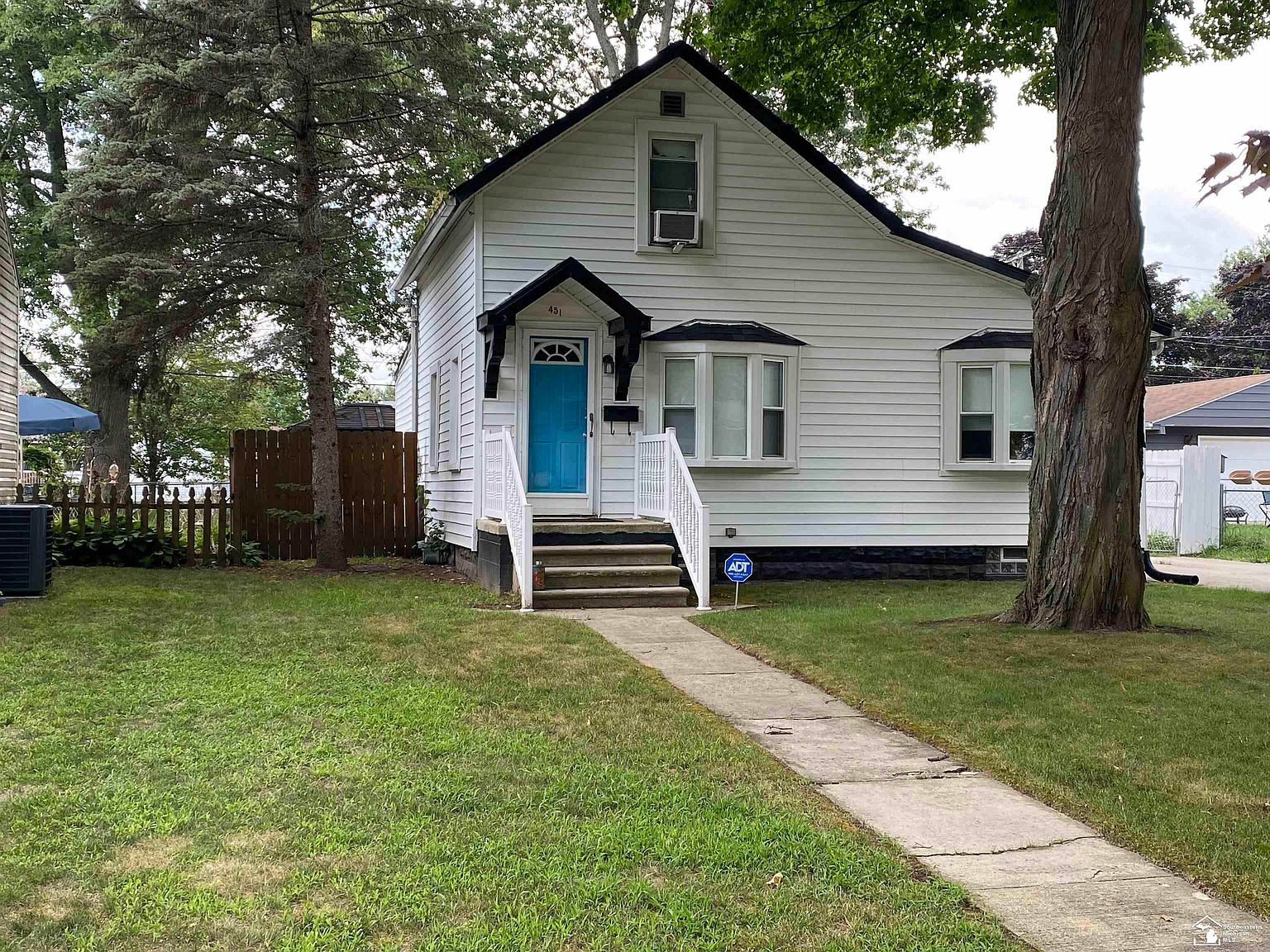 451 Lavender St, Monroe, MI 48162 Zillow