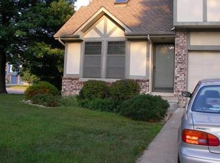 11739 Oakmont St, Overland Park, KS 66210