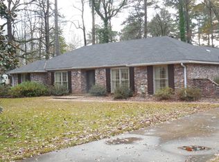 605 Valley Rd, Kosciusko, MS 39090