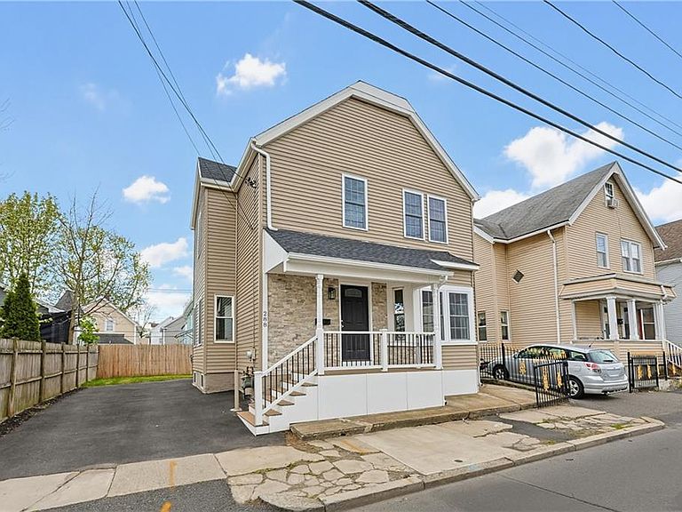 Listing photo 4