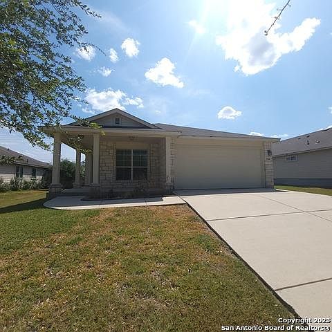1st image of 2544 Fayette Dr