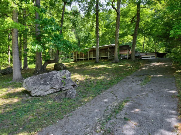291 Montlake Rd, Soddy Daisy, TN 37379