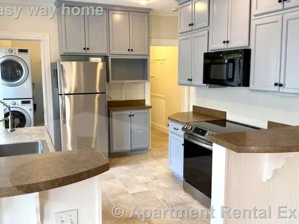 9 Ashland St, Somerville, MA