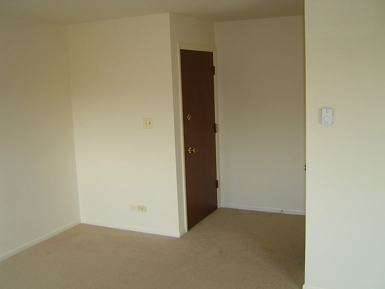 10600 S Kilpatrick Ave — Photo 3